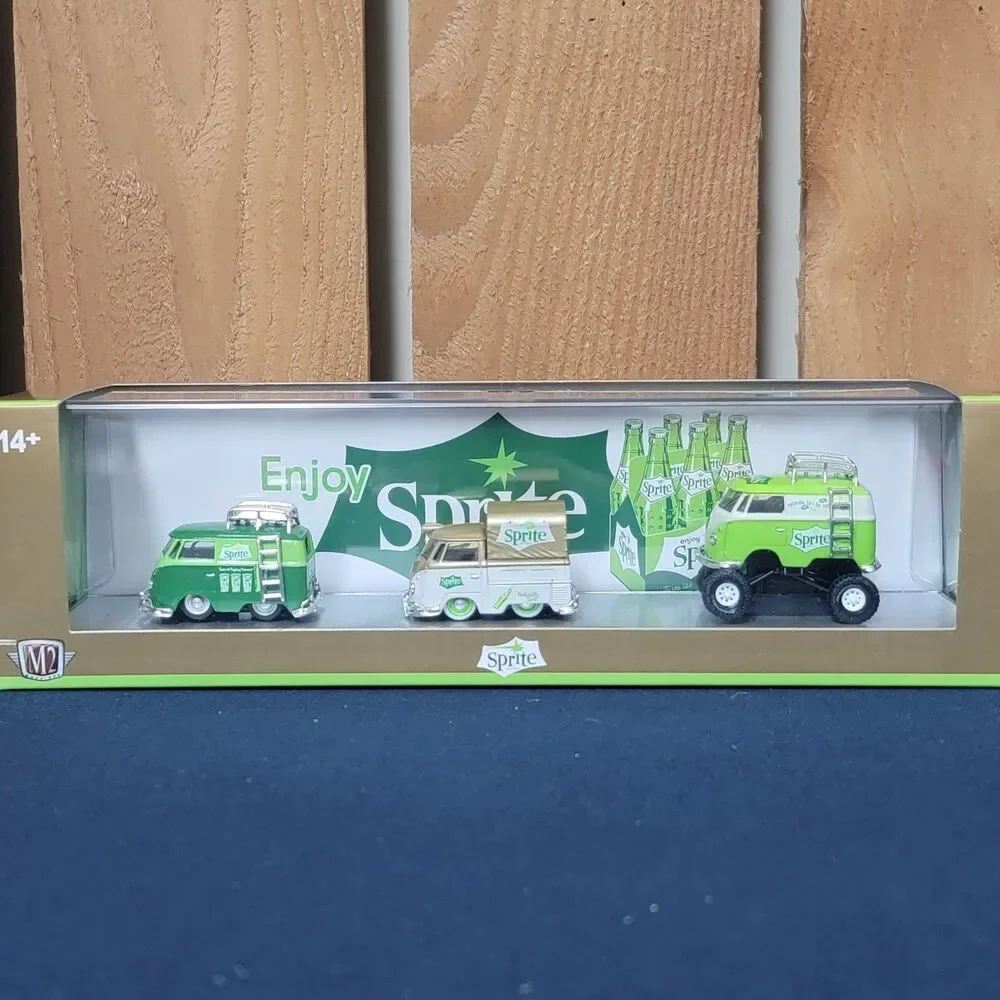 M2 Machines 1960 VW Delivery Van1960 VW Type 2 1960 VW 4x4 Sprite TW39